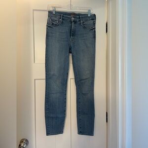 Mother size 27 The Looker Crop